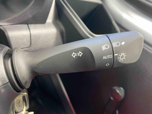 ハイゼットトラックスタンダード４ＷＤ　まごころ保証１年付き　記録簿　取扱説明書　ＣＶＴ　ラジオ　衝突被害軽減システム　オートマチックハイビーム　レーンアシスト　禁煙車　ワンオーナー　エアコン　パワーステアリング　エアバッグ　ＡＢＳ（静岡県）の中古車