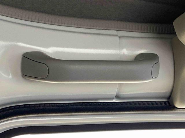 ハイゼットカーゴＤＸまごころ保証１年付き　記録簿　取扱説明書　ＣＶＴ　ラジオ　衝突被害軽減システム　オートマチックハイビーム　レーンアシスト　禁煙車　ワンオーナー　エアバッグ　エアコン　パワーステアリング　ＡＢＳ（静岡県）の中古車