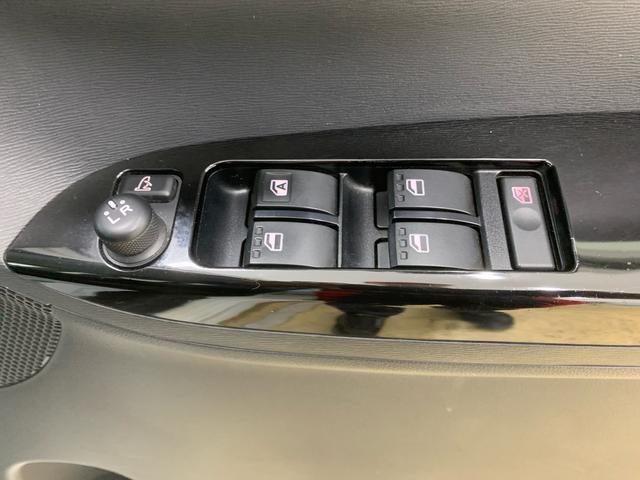 タントカスタムＸ　トップエディションＳＡ　タイヤ新品　保証付きナビ　バックカメラ（静岡県）の中古車