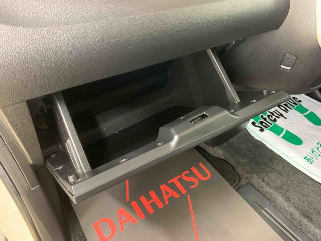 タントカスタムＲＳ　ＳＡIII　タイヤ新品　保証付きナビ　バックカメラ（静岡県）の中古車