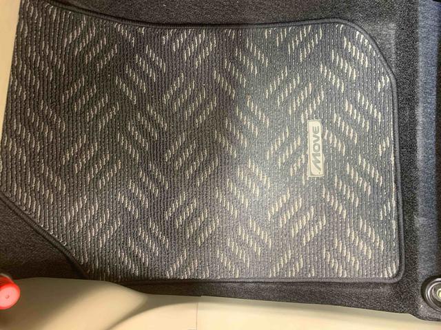 ムーヴＬ　タイヤ新品　保証付きルーフ塗装損傷有り　ＣＤ（静岡県）の中古車