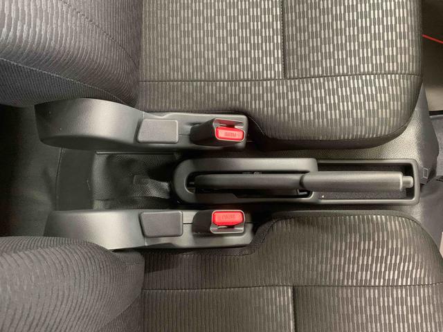 ハイゼットカーゴデラックスまごころ保証1年付き 記録簿 取扱説明書 CVT ラジオ 衝突被害軽減システム オートマチックハイビーム レーンアシスト 禁煙車 ワンオーナー エアバッグ エアコン パワーステアリング ABS(静岡県)の中古車