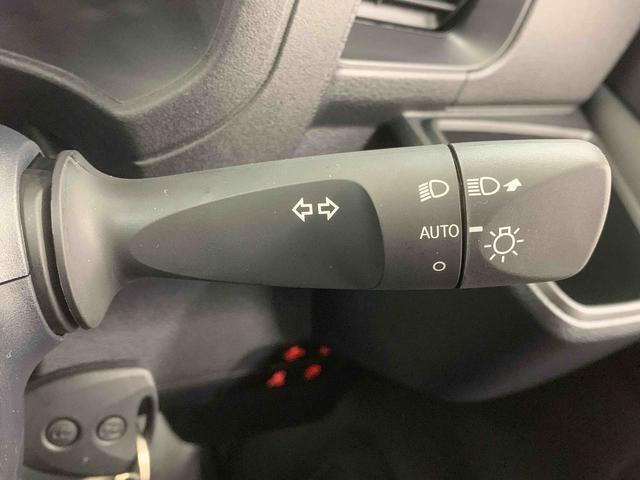 ハイゼットカーゴデラックスまごころ保証1年付き 記録簿 取扱説明書 CVT ラジオ 衝突被害軽減システム オートマチックハイビーム レーンアシスト 禁煙車 ワンオーナー エアバッグ エアコン パワーステアリング ABS(静岡県)の中古車