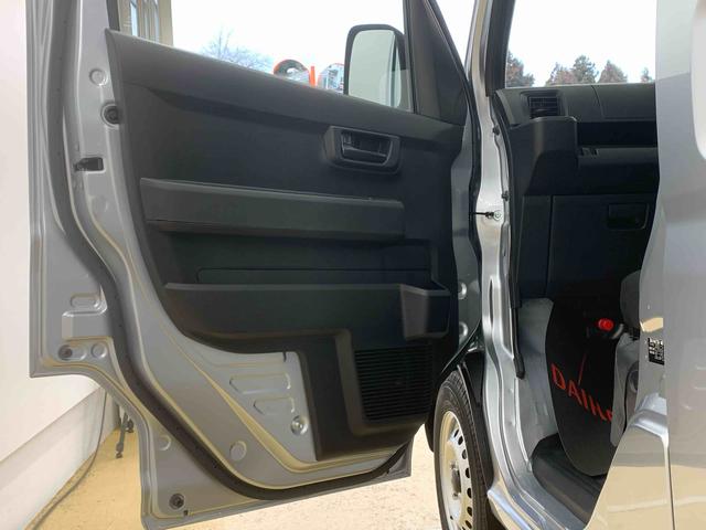 ハイゼットカーゴデラックスまごころ保証1年付き 記録簿 取扱説明書 CVT ラジオ 衝突被害軽減システム オートマチックハイビーム レーンアシスト 禁煙車 ワンオーナー エアバッグ エアコン パワーステアリング ABS(静岡県)の中古車