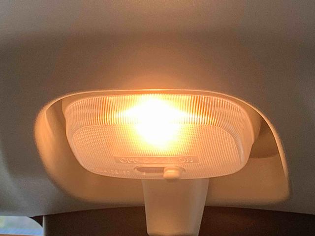 ハイゼットカーゴＤＸまごころ保証１年付き　記録簿　取扱説明書　ＣＶＴ　デラックス　衝突被害軽減システム　キーレスエントリー　オートマチックハイビーム　レーンアシスト　禁煙車　ワンオーナー　エアバッグ　エアコン　ＡＢＳ（静岡県）の中古車