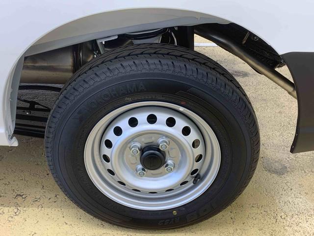 ハイゼットカーゴＤＸまごころ保証１年付き　記録簿　取扱説明書　ＣＶＴ　デラックス　衝突被害軽減システム　キーレスエントリー　オートマチックハイビーム　レーンアシスト　禁煙車　ワンオーナー　エアバッグ　エアコン　ＡＢＳ（静岡県）の中古車