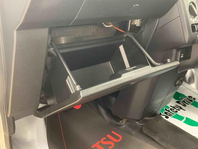 ハイゼットカーゴＤＸまごころ保証１年付き　記録簿　取扱説明書　ＣＶＴ　ＣＤ　衝突被害軽減システム　スマートキー　オートマチックハイビーム　レーンアシスト　ワンオーナー　エアバッグ　エアコン　パワーステアリング　ＡＢＳ（静岡県）の中古車