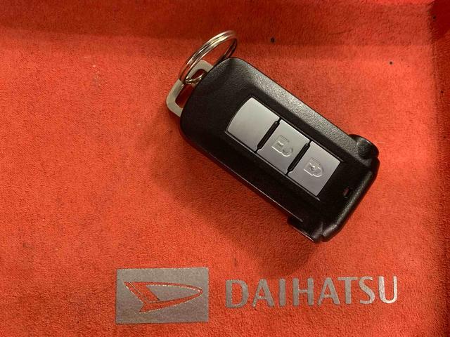 デイズルークスＸ　Ｖセレクション　タイヤ新品まごころ保証１年付き　記録簿　取扱説明書　ナビ　バックカメラ　スマートキー　アルミホイール　エアバッグ　エアコン　パワーステアリング　パワーウィンドウ　ＡＢＳ（静岡県）の中古車