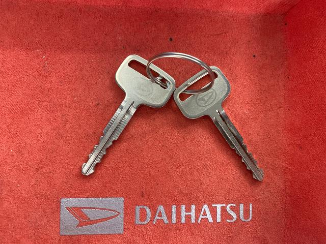 ハイゼットトラックスタンダード4WD まごころ保証1年付き 記録簿 取扱説明書 CVT ラジオ 禁煙車 ワンオーナー エアコン パワーステアリング エアバッグ ABS(静岡県)の中古車