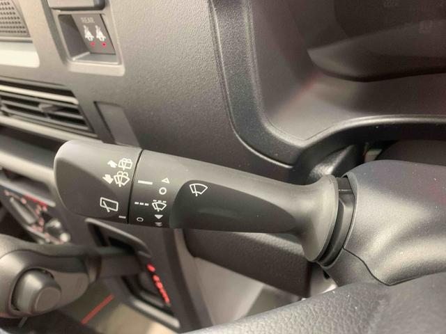 ハイゼットカーゴDX 保証付きまごころ保証1年付き 記録簿 取扱説明書 CVT ラジオ 衝突被害軽減システム オートマチックハイビーム レーンアシスト 禁煙車 ワンオーナー エアバッグ エアコン パワーステアリング ABS(静岡県)の中古車