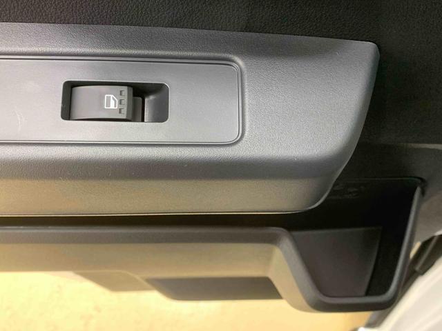 ハイゼットカーゴＤＸまごころ保証１年付き　記録簿　取扱説明書　ＣＶＴ　ラジオ　衝突被害軽減システム　オートマチックハイビーム　レーンアシスト　禁煙車　ワンオーナー　エアバッグ　エアコン　パワーステアリング　ＡＢＳ（静岡県）の中古車