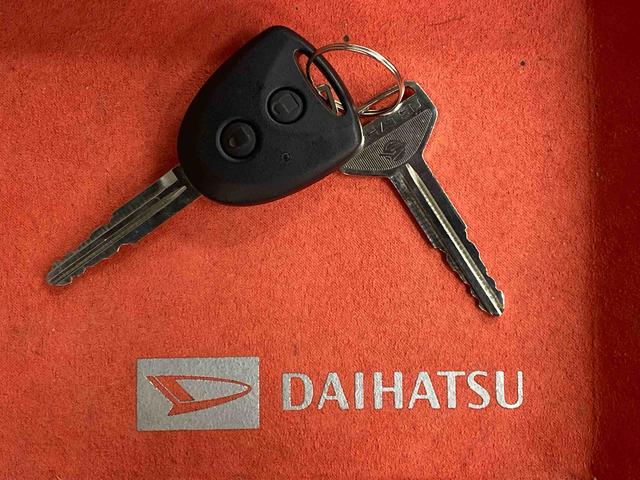 ミライースＬ　ＳＡIIIまごころ保証１年付き　記録簿　取扱説明書　衝突被害軽減システム　キーレスエントリー　オートマチックハイビーム　レーンアシスト　禁煙車　ワンオーナー　エアバッグ　エアコン　パワーステアリング　ＡＢＳ（静岡県）の中古車