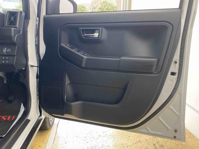 タフトＧ　ダーククロムベンチャーまごころ保証１年付き　記録簿　取扱説明書　衝突被害軽減システム　スマートキー　オートマチックハイビーム　サンルーフ　アルミホイール　レーンアシスト　禁煙車　ワンオーナー　エアバッグ　エアコン（静岡県）の中古車