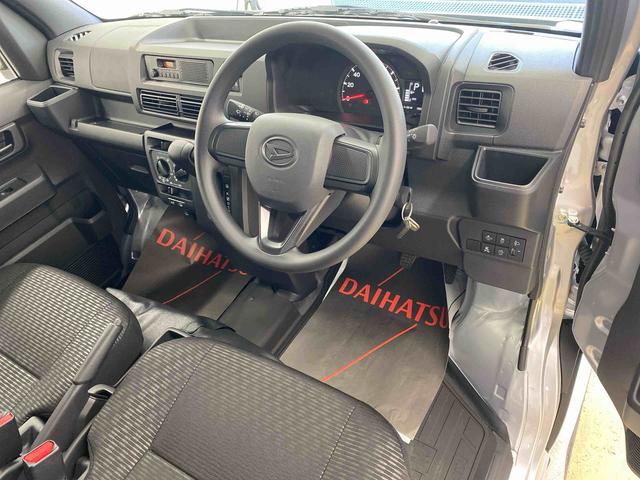 ハイゼットカーゴDX ラジオまごころ保証1年付き 記録簿 取扱説明書 CVT 衝突被害軽減システム キーレスエントリー オートマチックハイビーム レーンアシスト 禁煙車 ワンオーナー エアバッグ エアコン パワーステアリング(静岡県)の中古車