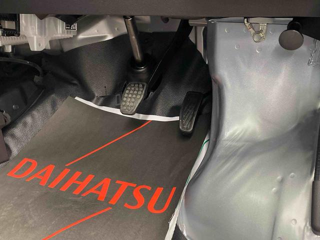 ハイゼットカーゴDX ラジオまごころ保証1年付き 記録簿 取扱説明書 CVT 衝突被害軽減システム キーレスエントリー オートマチックハイビーム レーンアシスト 禁煙車 ワンオーナー エアバッグ エアコン パワーステアリング(静岡県)の中古車