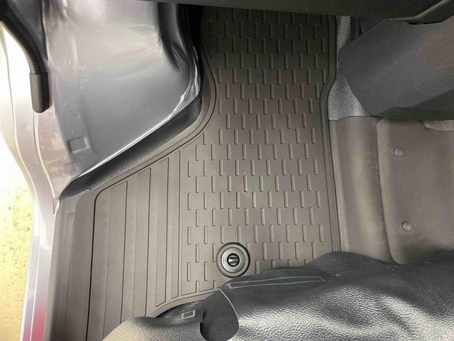 ハイゼットカーゴDX ラジオまごころ保証1年付き 記録簿 取扱説明書 CVT 衝突被害軽減システム キーレスエントリー オートマチックハイビーム レーンアシスト 禁煙車 ワンオーナー エアバッグ エアコン パワーステアリング(静岡県)の中古車