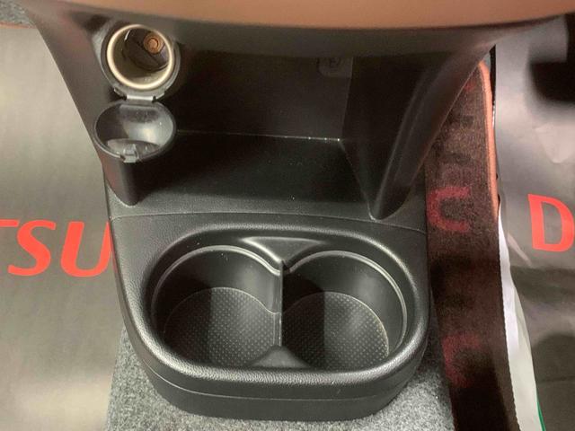 ミラココアココアプラスＸ　タイヤ新品　保証付きまごころ保証１年付き　記録簿　取扱説明書　修復歴有り　ＣＤ　ルーフクリアはがれ　右シートたばこ穴　スマートキー　ワンオーナー　エアバッグ　エアコン　パワーステアリング　パワーウィンドウ　ＡＢＳ（静岡県）の中古車