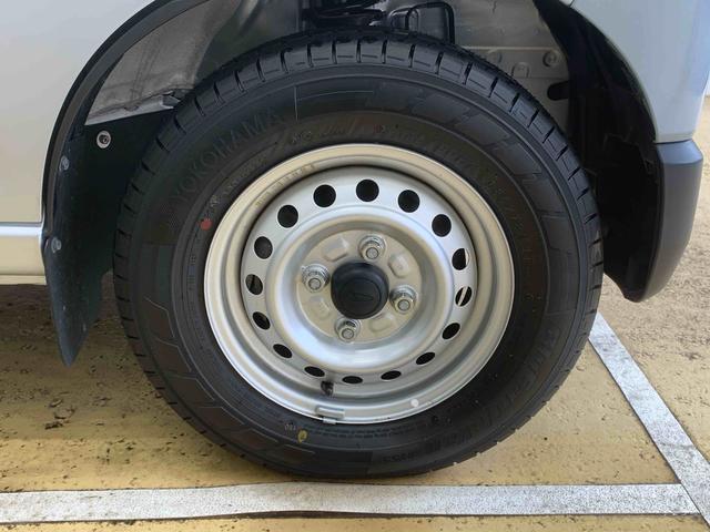 ハイゼットカーゴDX タイヤ新品まごころ保証1年付き 記録簿 取扱説明書 CVT ラジオ 衝突被害軽減システム キーレスエントリー オートマチックハイビーム レーンアシスト ワンオーナー エアバッグ エアコン パワーステアリング(静岡県)の中古車