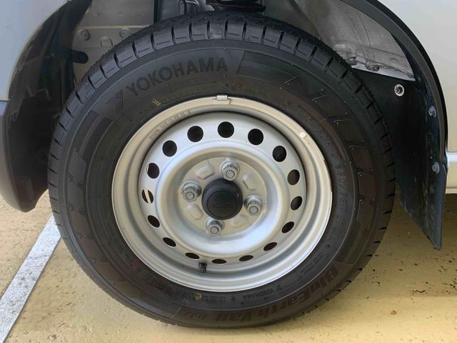 ハイゼットカーゴDX タイヤ新品まごころ保証1年付き 記録簿 取扱説明書 CVT ラジオ 衝突被害軽減システム キーレスエントリー オートマチックハイビーム レーンアシスト ワンオーナー エアバッグ エアコン パワーステアリング(静岡県)の中古車