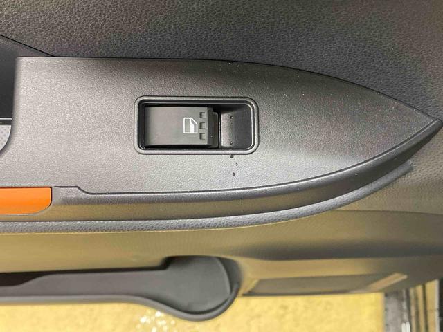 タントファンクロス（静岡県）の中古車