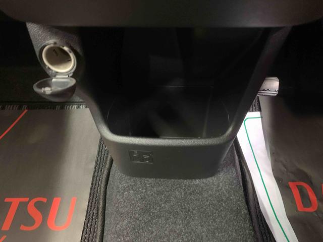 キャストアクティバＸ　タイヤ新品　保証付きＣＤ（静岡県）の中古車