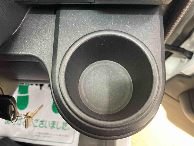 ハイゼットカーゴDX タイヤ新品 保証付きまごころ保証1年付き 記録簿 取扱説明書 AT ラジオ 衝突被害軽減システム キーレスエントリー オートマチックハイビーム レーンアシスト エアバッグ エアコン パワーステアリング パワーウィンドウ(静岡県)の中古車