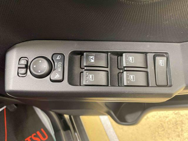 タフトＧターボ　クロムベンチャー　ナビ　４ＷＤ　保証付きまごころ保証１年付き　記録簿　取扱説明書　ドラレコ　ＥＴＣ　バックカメラ　　スマートキー　サンルーフ　アルミホイール　ターボ　ワンオーナー　エアバッグ　エアコン　パワーステアリング（静岡県）の中古車