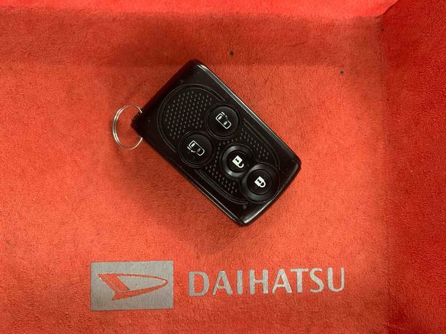 タントカスタムRS SA タイヤ新品 保証付きナビ ETC ルーフ塗装キズ(静岡県)の中古車