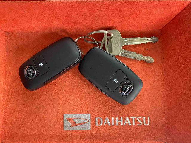 ハイゼットトラックジャンボエクストラ4WD まごころ保証1年付き 記録簿 取扱説明書 CVT スマートキー 禁煙車 ワンオーナー エアバッグ エアコン パワーステアリング パワーウィンドウ ABS(静岡県)の中古車