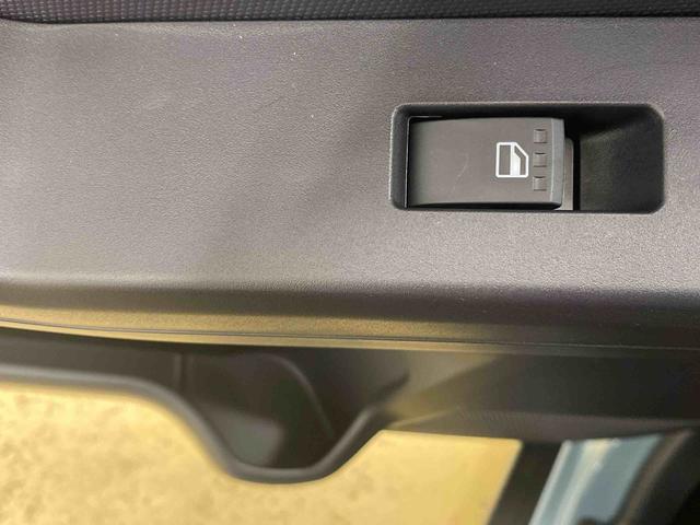 タフトX 保証付きまごころ保証1年付き 記録簿 取扱説明書 BLUETOOTH/USBチューナー スマートキー サンルーフ 禁煙車 ワンオーナー エアバッグ エアコン パワーステアリング パワーウィンドウ CD ABS(静岡県)の中古車