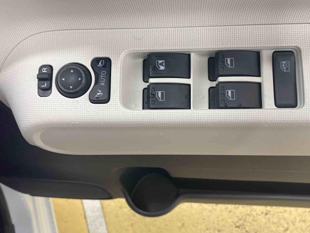 ムーヴキャンバスストライプスＸまごころ保証１年付き　記録簿　取扱説明書　ＢＬＵＥＴＯＯＴＨ／ＵＳＢチューナー　オートマチックハイビーム　衝突被害軽減システム　スマートキー　レーンアシスト　禁煙車　ワンオーナー　エアバッグ　エアコン（静岡県）の中古車