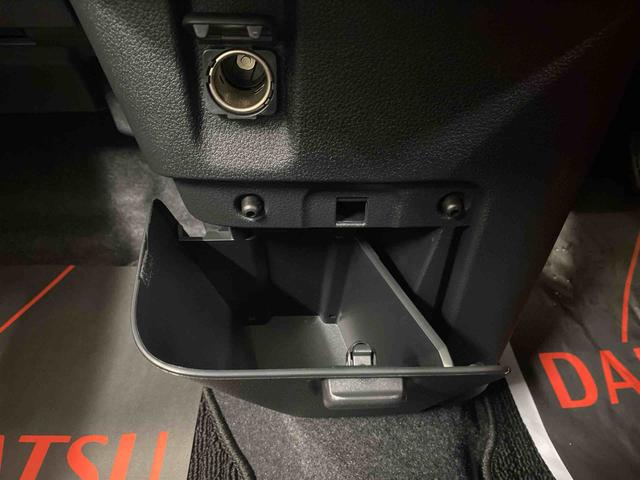 ムーヴキャンバスストライプスＸまごころ保証１年付き　記録簿　取扱説明書　ＢＬＵＥＴＯＯＴＨ／ＵＳＢチューナー　オートマチックハイビーム　衝突被害軽減システム　スマートキー　レーンアシスト　禁煙車　ワンオーナー　エアバッグ　エアコン（静岡県）の中古車