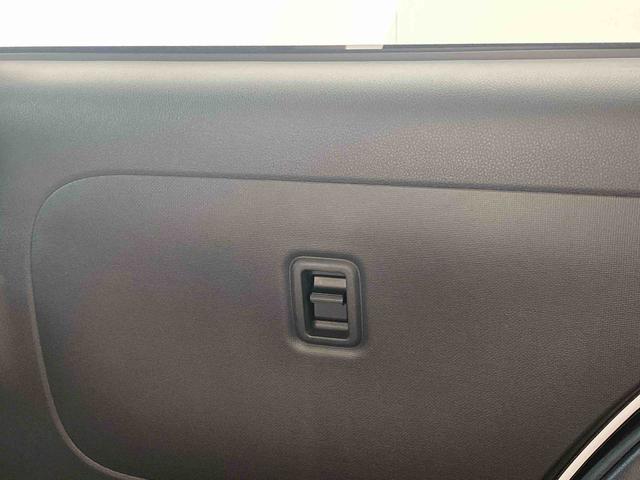 ムーヴキャンバスストライプスＸ　保証付きまごころ保証１年付き　記録簿　取扱説明書　ＢＬＵＥＴＯＯＴＨ／ＵＳＢチューナー　スマートキー　エアバッグ　エアコン　パワーステアリング　パワーウィンドウ　ＡＢＳ（静岡県）の中古車