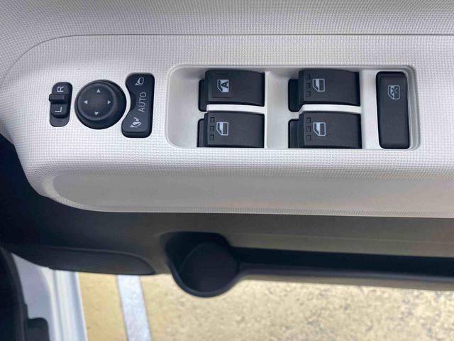 ムーヴキャンバスストライプスＸ　保証付きまごころ保証１年付き　記録簿　取扱説明書　ＢＬＵＥＴＯＯＴＨ／ＵＳＢチューナー　スマートキー　エアバッグ　エアコン　パワーステアリング　パワーウィンドウ　ＡＢＳ（静岡県）の中古車