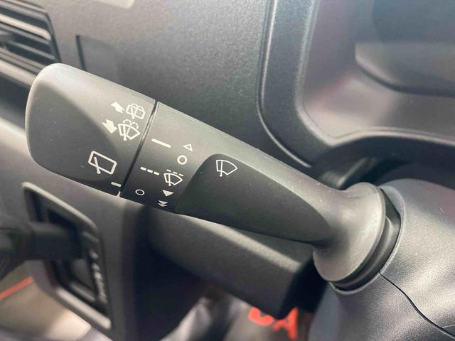 ハイゼットカーゴＤＸ　保証付きまごころ保証１年付き　記録簿　取扱説明書　ＣＶＴ　ラジオ　衝突被害軽減システム　オートマチックハイビーム　レーンアシスト　エアバッグ　エアコン　パワーステアリング　パワーウィンドウ　ＡＢＳ（静岡県）の中古車