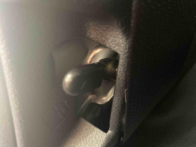ハイゼットカーゴＤＸ　保証付きまごころ保証１年付き　記録簿　取扱説明書　ＣＶＴ　ラジオ　衝突被害軽減システム　オートマチックハイビーム　レーンアシスト　エアバッグ　エアコン　パワーステアリング　パワーウィンドウ　ＡＢＳ（静岡県）の中古車
