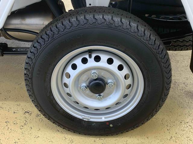 ハイゼットトラックスタンダード ラジオ 4WD 保証付きまごころ保証1年付き 記録簿 取扱説明書 CVT 衝突被害軽減システム オートマチックハイビーム レーンアシスト 禁煙車 ワンオーナー エアコン パワーステアリング エアバッグ ABS(静岡県)の中古車