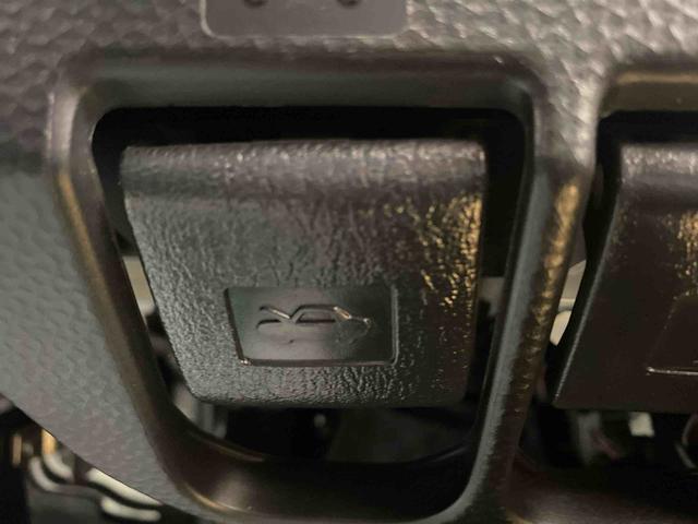 トールカスタムG ターボ タイヤ新品 ナビ・バックカメラまごころ保証1年付き 記録簿 取扱説明書 ETC Bluetooth接続 DVD再生 盗難防止システム 衝突被害軽減システム スマートキー オートマチックハイビーム LEDヘッドランプ(静岡県)の中古車