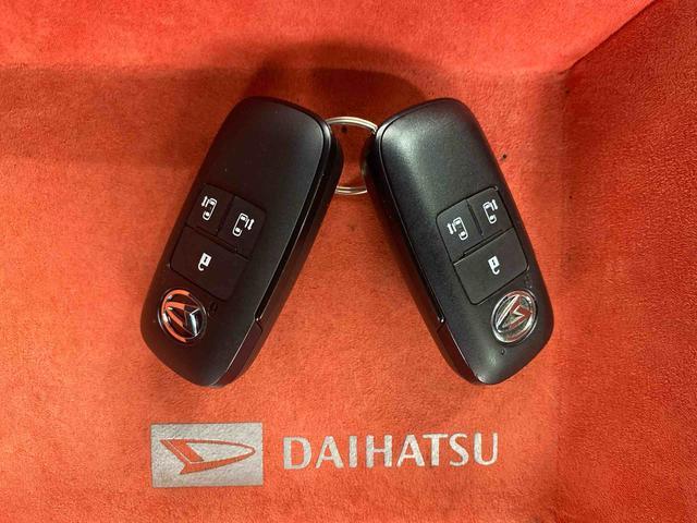 タントカスタムX タイヤ新品 純正ナビ バックカメラまごころ保証1年付き 記録簿 取扱説明書 ABS エアバッグ オートエアコン LEDヘッドライト 両側電動スライドドア アルミホイール バックカメラ シートヒーター オートマチックハイビーム(静岡県)の中古車