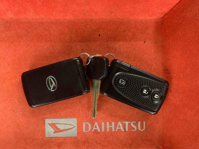 タントX タイヤ新品 ナビ バックカメラ ETCABS エアバッグ 電動格納ドアミラー 純正ナビ バックカメラ ETC キーフリー(静岡県)の中古車