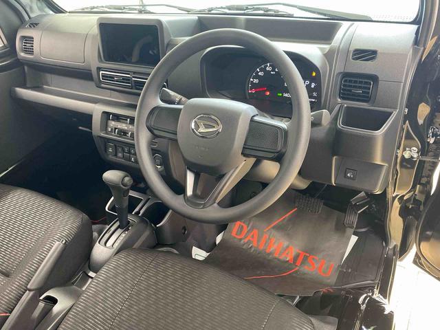 ハイゼットトラックジャンボエクストラ　４ＷＤ　ＣＶＴまごころ保証　４ＷＤ　エアコン　パワステ　パワーウインドウ　ＬＥＤヘッドライト　ＣＶＴ　キーフリー　プッシュスタート　オーディオレス（静岡県）の中古車
