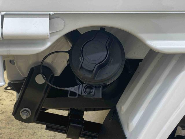 ハイゼットトラックスタンダード 4WD 5MT ラジオまごころ保証 4WD 5速マニュアル ラジオ オートハイビーム オートライト コーナーセンサー エアコン パワステ(静岡県)の中古車