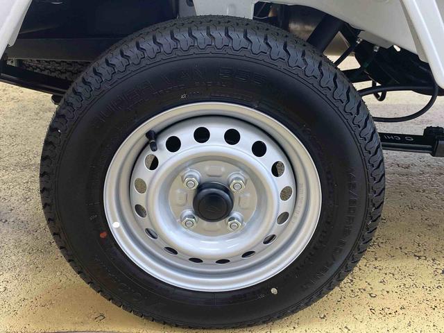 ハイゼットトラックスタンダード 4WD 5MT ラジオまごころ保証 4WD 5速マニュアル ラジオ オートハイビーム オートライト コーナーセンサー エアコン パワステ(静岡県)の中古車