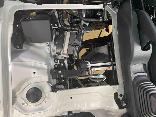 ハイゼットトラックスタンダード 4WD 5MT ラジオまごころ保証 4WD 5速マニュアル ラジオ オートハイビーム オートライト コーナーセンサー エアコン パワステ(静岡県)の中古車