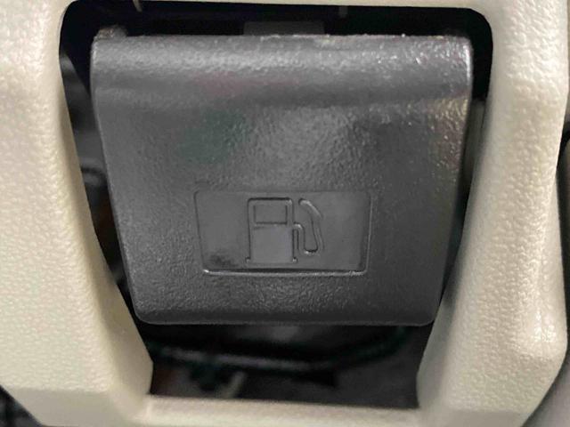 ムーヴＬ　　ナビ　バックカメラ付き納車日から３ケ月５，０００ｋｍ保証付き　社外ナビ　バックカメラ　エアコン　パワステ　パワーウィンドウ　エアバッグ　ＡＢＳ　電動格納ドアミラー　キーレス　※室内芳香剤におい　ルーフ塗装に痛みあり（静岡県）の中古車