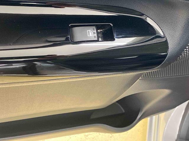 ムーヴキャンバスＧブラックインテリアＶＳ　ＳＡIII　純正ナビ　バックカメラまごころ保証（納車日から１年・距離無制限）付き　ＬＥＤヘッドライト　ＬＥＤフォグランプ　タイヤ新品　純正７インチナビ　ドラレコ　パノラマモニター　シートヒーター　両側電動スライドドア　ＥＴＣ（静岡県）の中古車