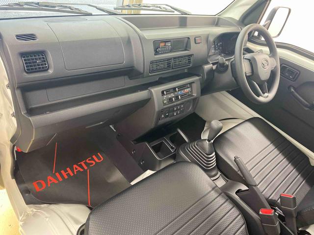 ハイゼットトラックスタンダード　４ＷＤ　５ＭＴ　ラジオまごころ保証（納車日から１年・走行距離無制限）付き　４ＷＤ　５速マニュアル　ＡＢＳ　エアバッグ　パワーステアリング　ラジオ（静岡県）の中古車