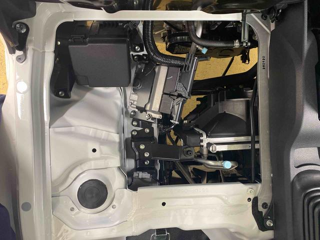 ハイゼットトラックスタンダード　４ＷＤ　５ＭＴ　ラジオまごころ保証（納車日から１年・走行距離無制限）付き　４ＷＤ　５速マニュアル　ＡＢＳ　エアバッグ　パワーステアリング　ラジオ（静岡県）の中古車