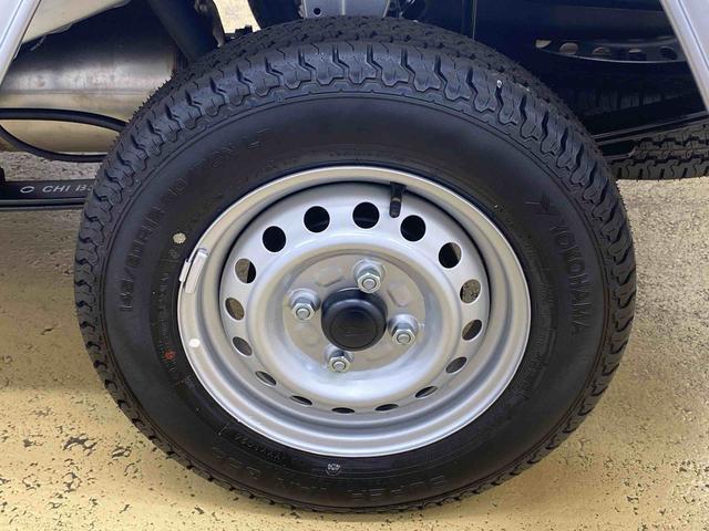 ハイゼットトラックスタンダード　４ＷＤ　５速ＭＴ　エアコン　ラジオまごころ保証（納車日から１年・走行距離無制限）付き　４ＷＤ　５速マニュアル　エアコン　パワステ　ＡＢＳ　運転席エアバッグ　ラジオ（静岡県）の中古車