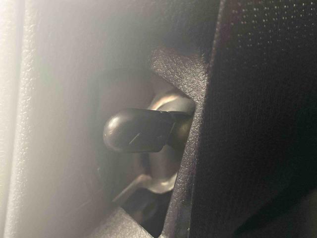ハイゼットカーゴＤＸ　ラジオ　ＣＶＴ　パワーウィンドウ　保証付きまごころ保証（納車日から１年・走行距離無制限）　エアコン　パワーステアリング　パワーウィンドウ　ＡＢＳ　エアバッグ　キーレス　衝突被害軽減ブレーキ　ラジオ（静岡県）の中古車